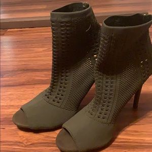 Army green stretch booties size 8 never worn